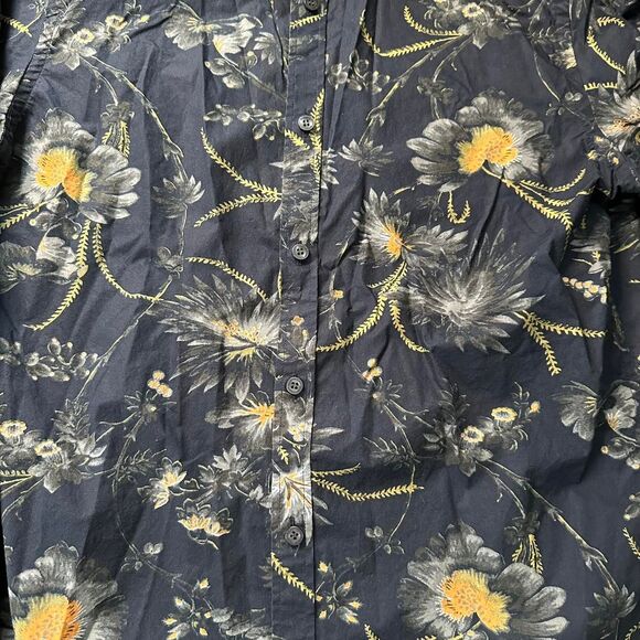 Medium Murano Navy Blue Floral button up shirt with yellow flowers - Picture 2 of 7